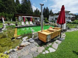 Vonkajšia záhrada v ubytovaní Gästehaus Waldrand Garni