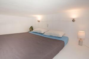 Ένα ή περισσότερα κρεβάτια σε δωμάτιο στο Sunny Apartment - Triovasalos
