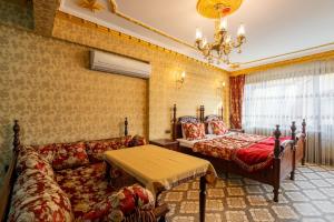 Ένα ή περισσότερα κρεβάτια σε δωμάτιο στο The First Ottoman Apartments
