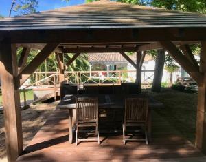 滨海拉库阿尔德LA MAISON DE LA DUNE - Chambres Climatisées - Jacuzzi 1ère séance offerte - Piscine chauffée avec Abri Amovible - Plage située à 200m, accès direct par le bois的相册照片