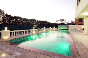 Bazén v ubytování Cleopatra Luxury Villa With Private Pool nebo v jeho okolí