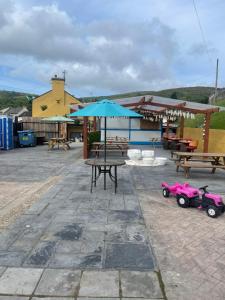 Gallery image of Danny's Bar Restaurant & accommodation in Broadford