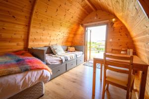 Galeriebild der Unterkunft Westport Glamping at Doon Angus Farm in Westport