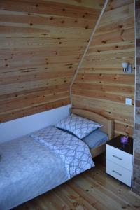 Postel nebo postele na pokoji v ubytování Apartments Avramovic - Bungalow