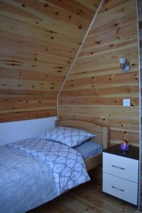 Postel nebo postele na pokoji v ubytování Apartments Avramovic - Bungalow