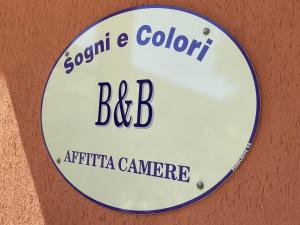 Certifikát, hodnocení, plakát nebo jiný dokument vystavený v ubytování Sogni e Colori