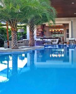 Bazén v ubytování Luxury new apartment in Cap Cana Punta Cana nebo v jeho okolí