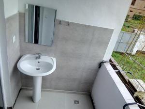 Koupelna v ubytování TAMAZI + 37 fotografií