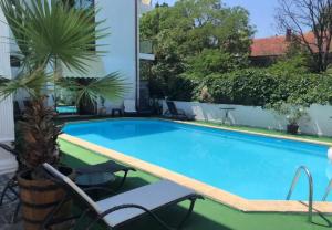 The swimming pool at or close to Sozopol Romance Apartments