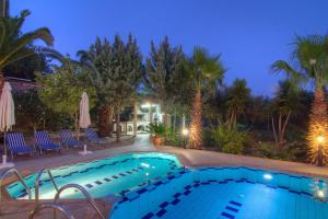 Πισίνα στο ή κοντά στο Villa Elena Crete