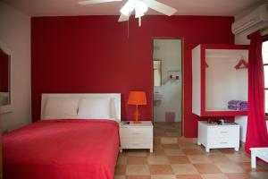Ein Bett oder Betten in einem Zimmer der Unterkunft Contadora Island Inn