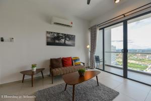 Гостиная зона в Atlantis Executive Melaka By I Housing