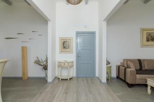 Posedenie v ubytovaní Ble Oneiro villa CRYSTAL