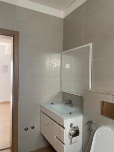 Ένα μπάνιο στο Sea Views Apartments Gamboa +41 φωτογραφίες