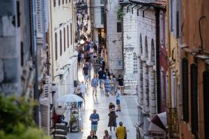 Hosté ubytování Rhythm Floating Hostel - Zadar
