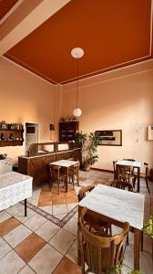 Kuchyň nebo kuchyňský kout v ubytování Vassilikon Hotel