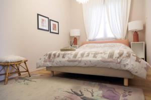 מיטה או מיטות בחדר ב-Katrin's House