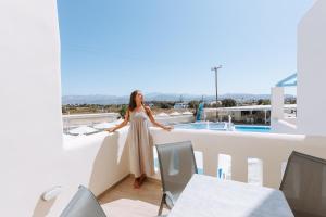 Bazén v ubytovaní Naxian Emerald Hotel alebo v jeho blízkosti