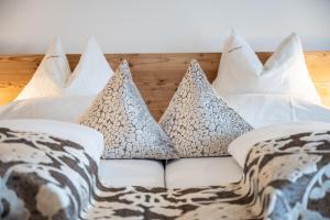 Postel nebo postele na pokoji v ubytování Hotel Schmung