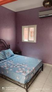 Ein Bett oder Betten in einem Zimmer der Unterkunft Riad Alaoui 146 with swimming pool and free parking