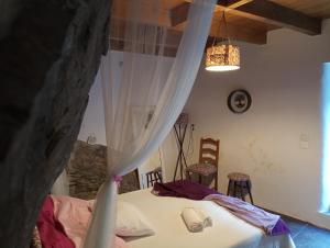 Säng eller sängar i ett rum på Casa do Rio