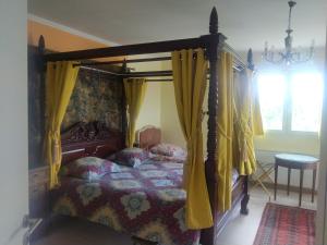 Postel nebo postele na pokoji v ubytování 4 Chambres meublées et un seul studio avec petite cuisine + 32 fotografií