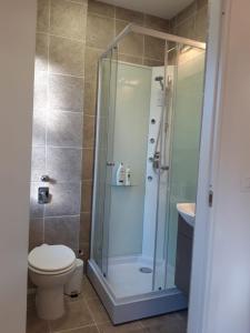 A bathroom at Bed&breakfast BBqueen Sandonato Policlinico