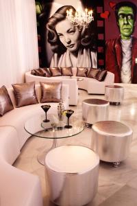 Gallery image of Dormirdcine in Madrid +41 photos