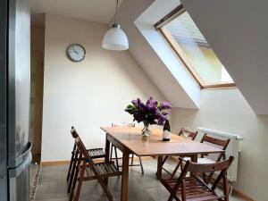 Fotografia z galérie ubytovania Apartament Hemingwaya v destinácii Jelenia Góra