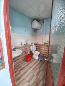 Koupelna v ubytování Homestay HoLo