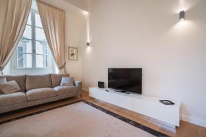 Μια τηλεόραση ή/και κέντρο ψυχαγωγίας στο Brunelleschi Suite