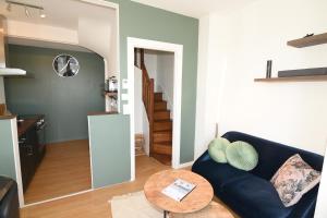 Fotografija u galeriji objekta L'Ango appartement triplex vue port u gradu Djep