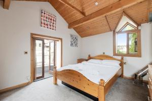 Gallery image of Brook Barn, Idyllic Brixham Retreat with Hot Tub & Parking in Brixham