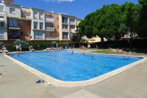 Bazén v ubytovaní Gran Reserva Mar 27 Empuriabrava - Immo Barneda alebo v jeho blízkosti