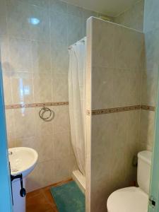 A bathroom at Casa Salamanquesa
