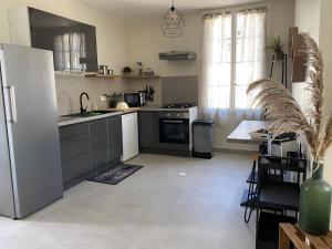 Zdjęcie z galerii obiektu Très grand appartement dans villa à 15 minutes de nice w mieście Colomars