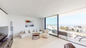 Posedenie v ubytovaní Higueron West II - Luxury new built 3 bed apartmen