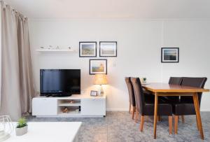 Televízia a/alebo spoločenská miestnosť v ubytovaní Apartment Andrej
