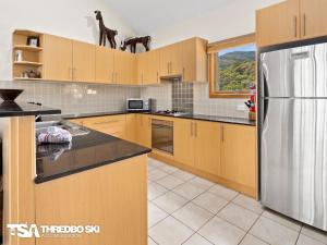 Gallery image of Tomarlin Views 2 in Thredbo