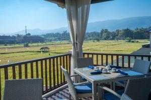 Ein allgemeiner Bergblick oder ein Berglick von des Resorts aus