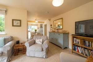 Χώρος καθιστικού στο Willow House in Knodishall, Sleeps 7 - Only a short drive from Aldeburgh, Thorpeness & Snape Maltings - Managed by Aldeburgh Coastal Cottages