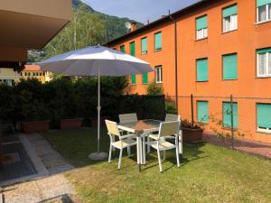 Gambar di galeri bagi Terraced house on the lakeside of Gravedona - Larihome A04 di Gravedona