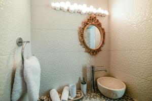 Kúpeľňa v ubytovaní Sunset Suite Elena