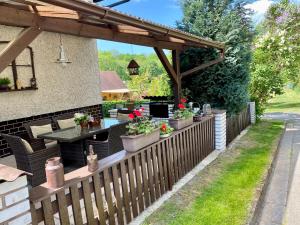 Aed väljaspool majutusasutust Apartmán U Babičky