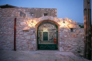 Fotografie z fotogalerie ubytování Charouda country house v destinaci Pirgos Dhirou