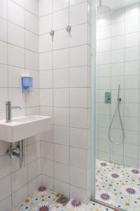Koupelna v ubytování Dioskouros Hostel