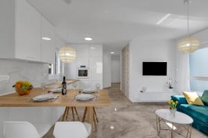 TV a/nebo společenská místnost v ubytování Apartment M&L Makarska