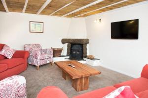 Gallery image of Courtyard Farm Cottages Mill House in Boscastle