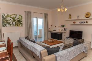 A television and/or entertainment centre at Villa Sotiris