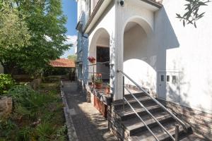 Budova, v ktorej sa apartmán nachádza
